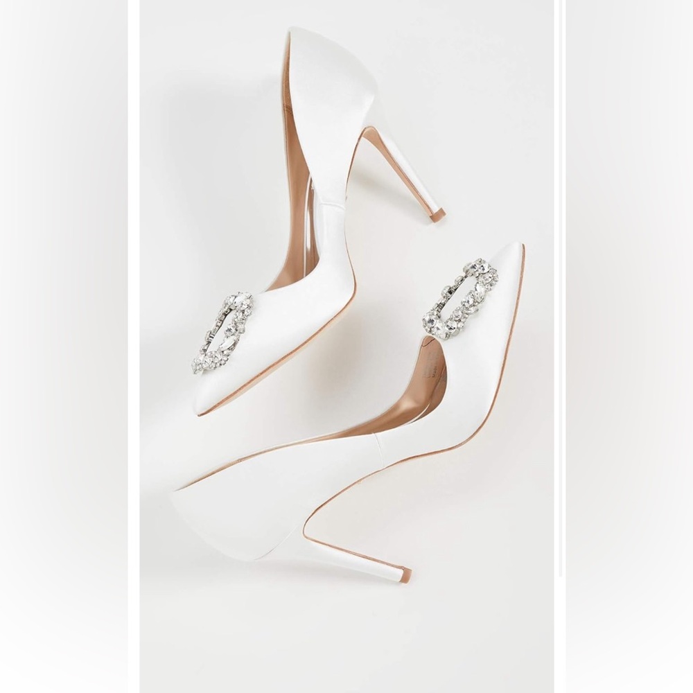Badgley Misha White heel - worn once for my rehearsal dinner